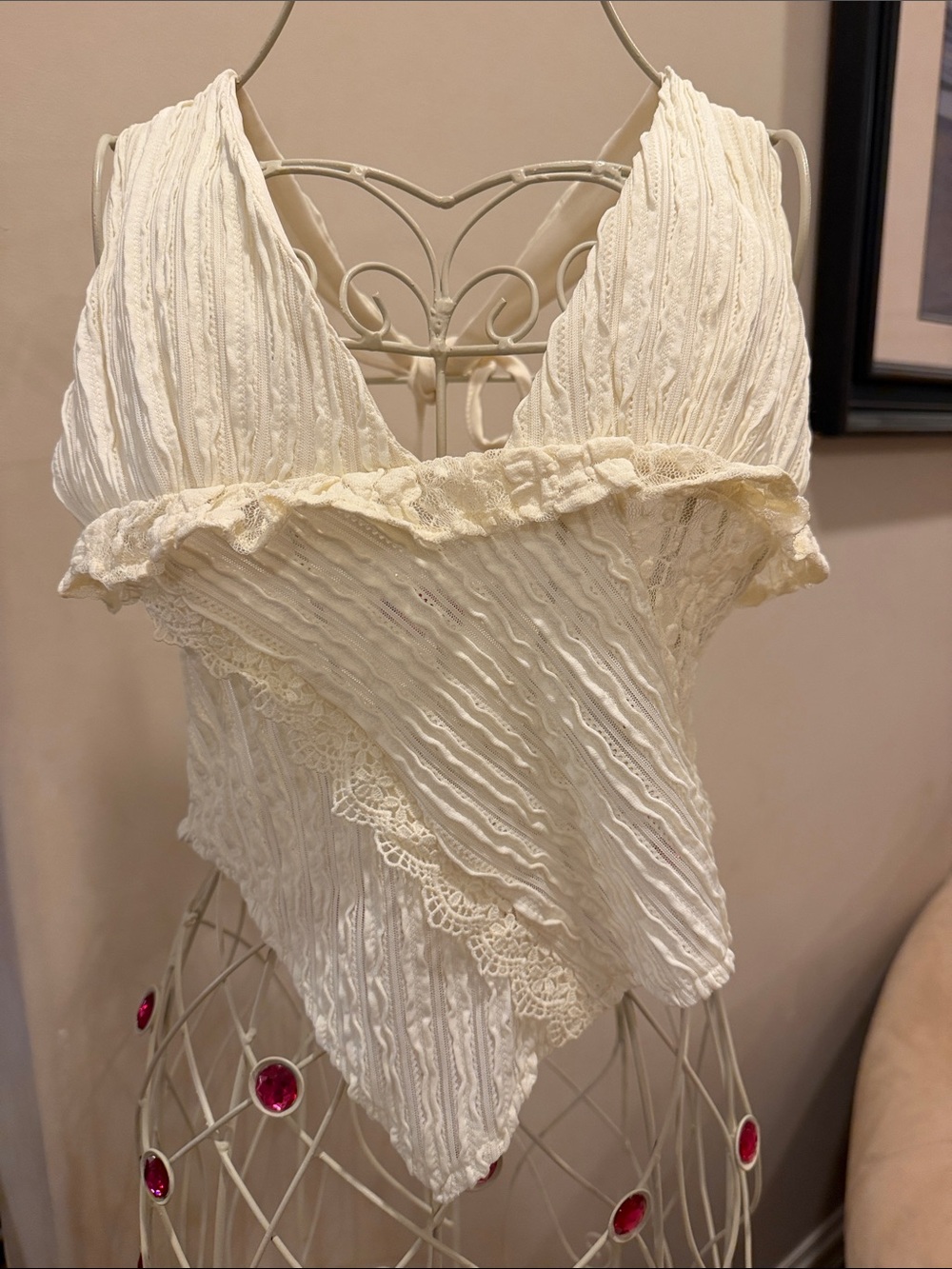 Edikted halter top